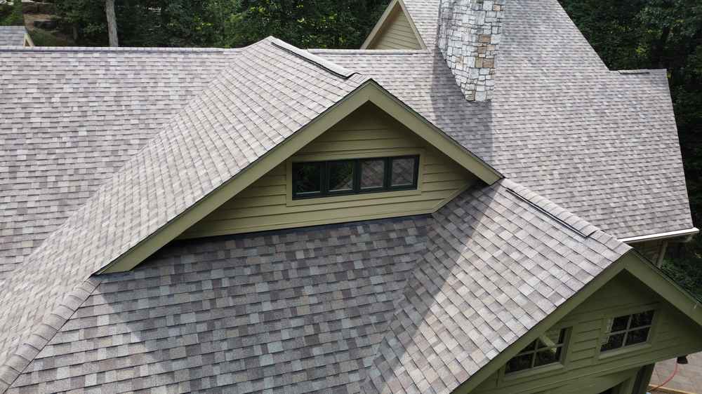 trusted De Motte, IN residential and commercial roofing services