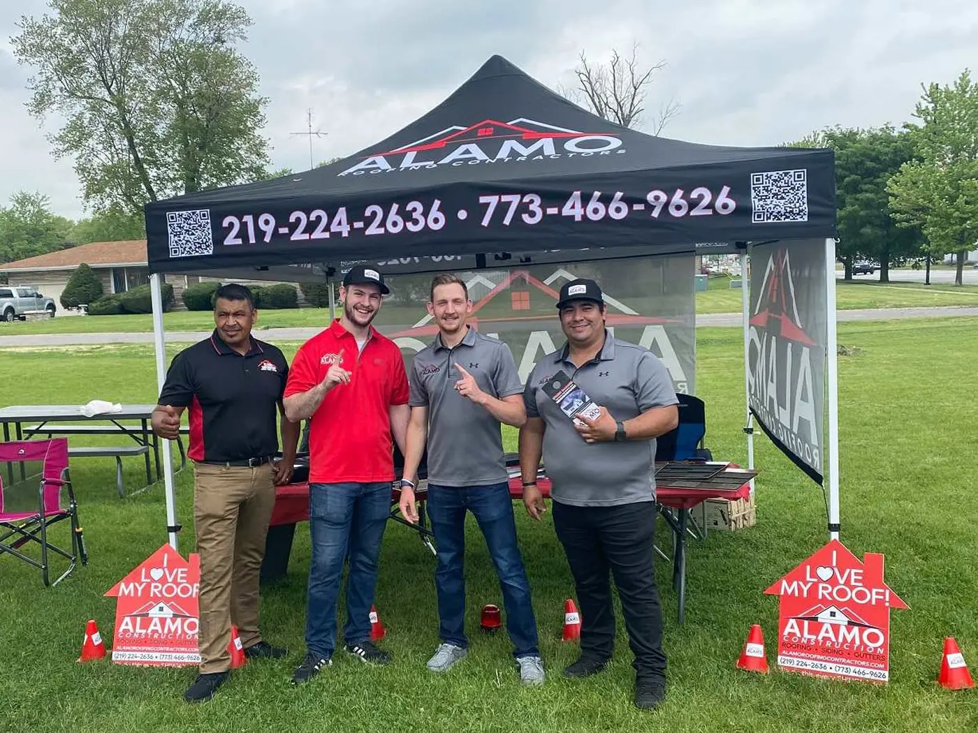 image of Alamo roofing contractors staff